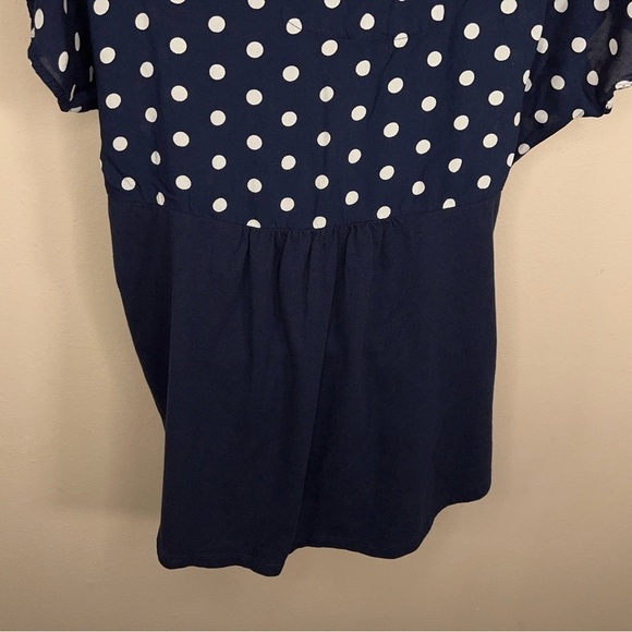 MEDIUM PORRIDGE BLUE WHITE POLKA DOT PRINT TOP SHORT SLEEVE - Picture 8 of 13